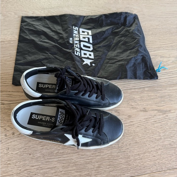 Golden Goose Size 35 - Picture 3 of 6